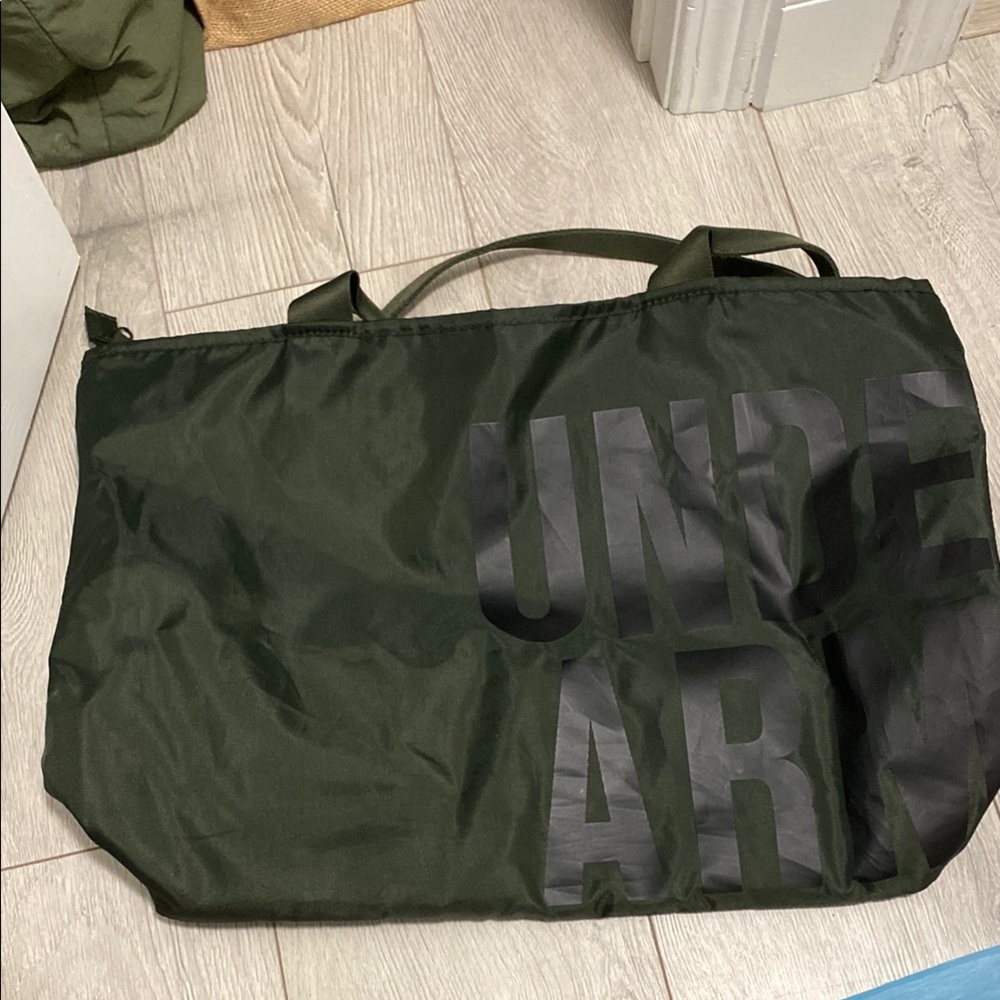 Under Armour Green Duffel Bag Spacious and Durable